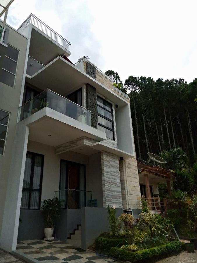 Villa Valencia Batu  Dış mekan fotoğraf