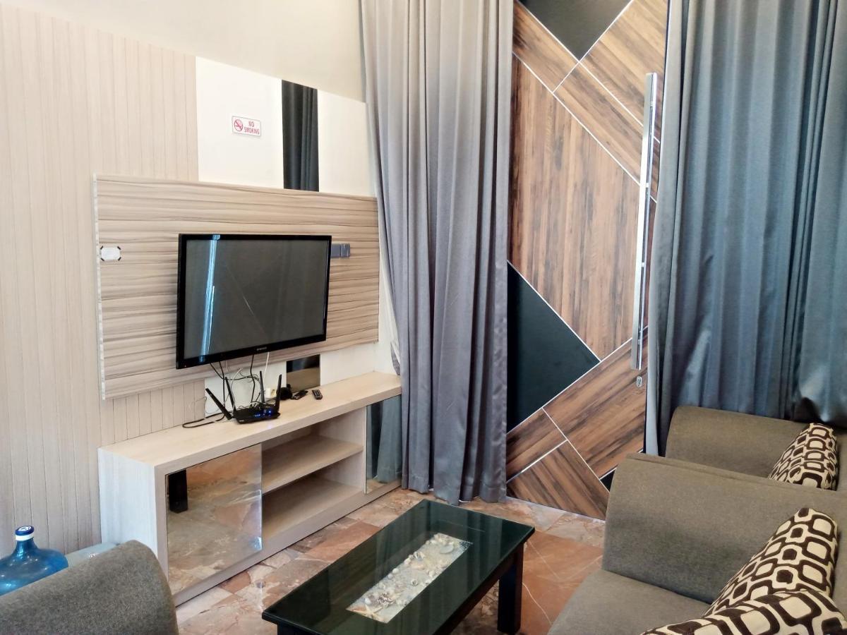 Villa Valencia Batu  Dış mekan fotoğraf